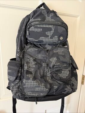 osprey arcane small backpack Day Pack 10L without compromising on functionality.This Color:Wine X Grey miniature doll backpacks Coach Dragon Fruit Backpack